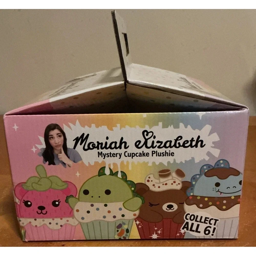 Moriah‎ Elizabeth Cupcake Plushie 2.5-Inch  Pack [1 RANDOM Figure]